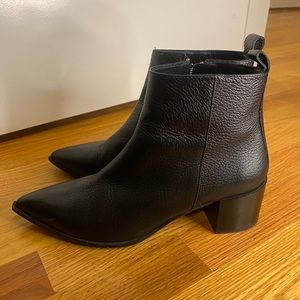 Everlane Boss Boot in Pebbled Leather